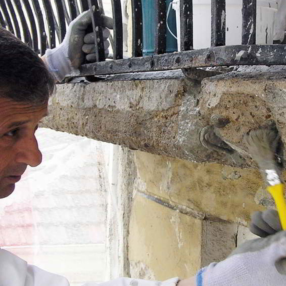 Jak opravit betonový balkon?